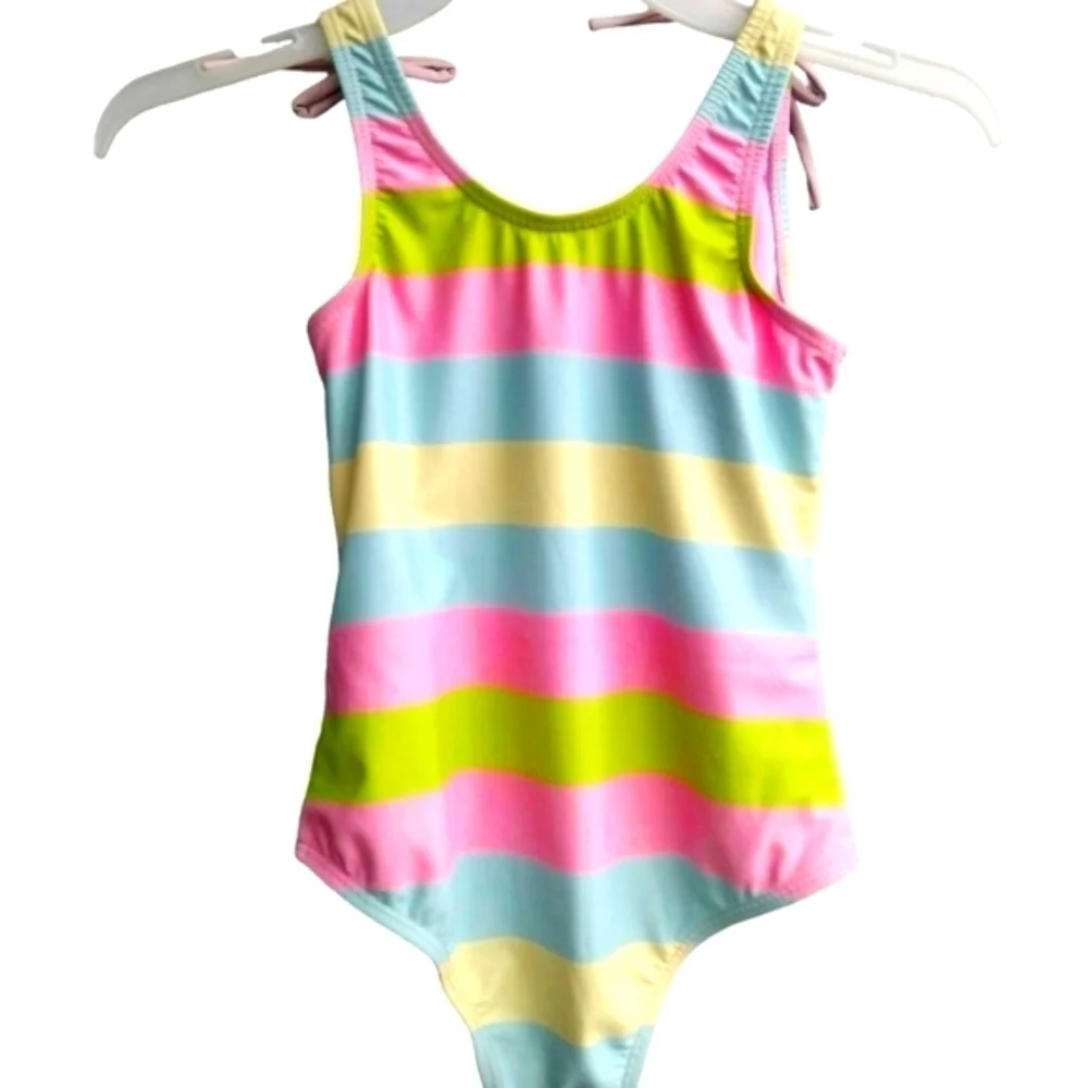 🔥Sweet pineapple 🍍 girl swimsuit size 5 🔥 5$ if you Get Bundle 🔥